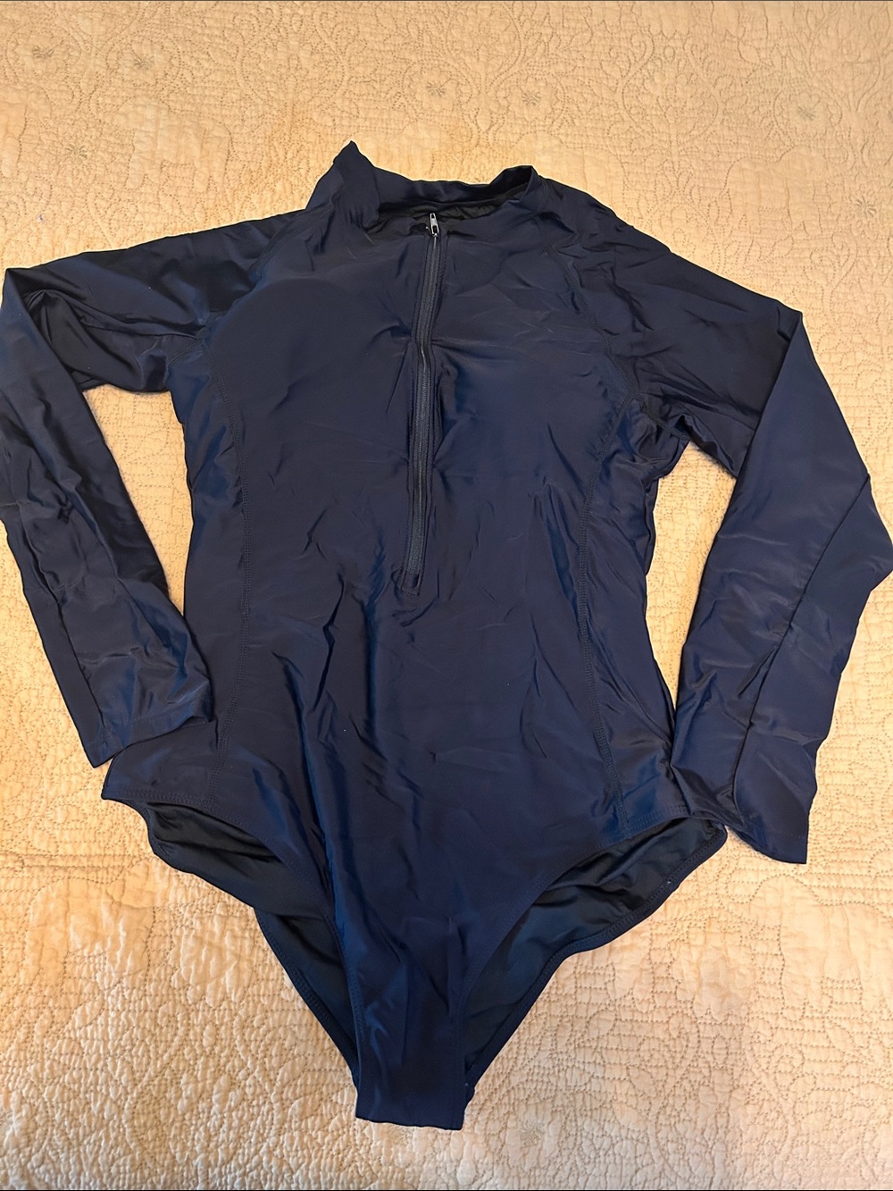 Source Unknown Black Long-Sleeve One-Piece Swimsuit